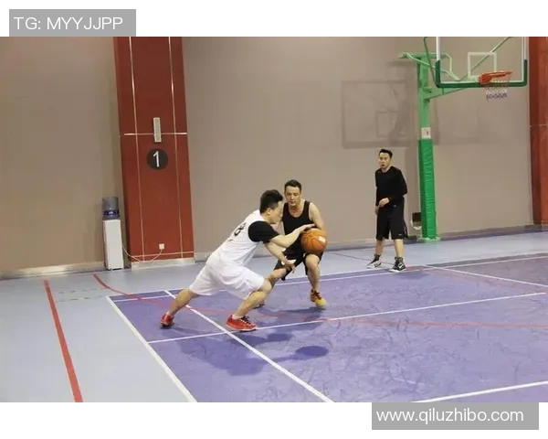 武汉篮球队的节奏揭秘：从战术到团队协作的全景分析