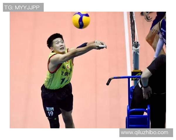 北京排球队团队协作引发热议球员间默契与配合的争议探讨