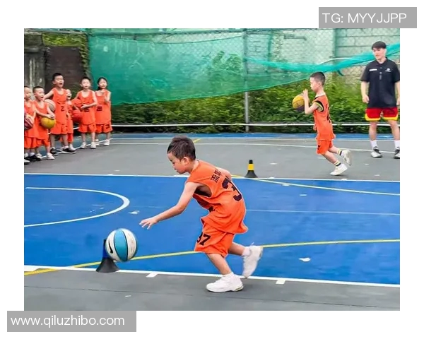 广州篮球队技术揭秘：从基础训练到战术运用的全景分析