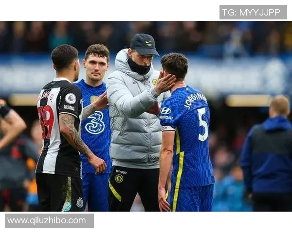 切尔西更衣室风波升级斯特林与恩佐训练场发生激烈冲突 切尔西更衣室风波升级斯特林与恩佐训练场发生激烈冲突